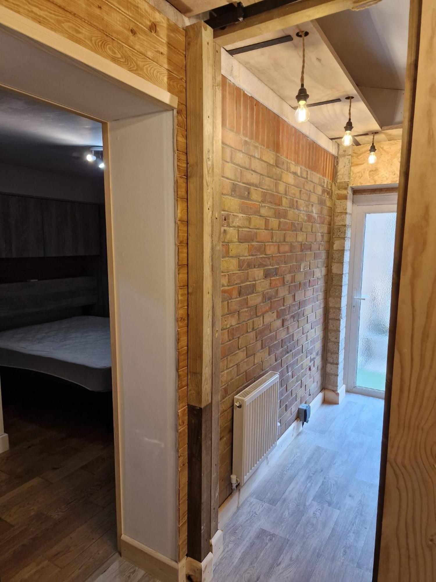 Two-Bedroom Cosy Country Lodge With Private Patio Greenhithe Ngoại thất bức ảnh