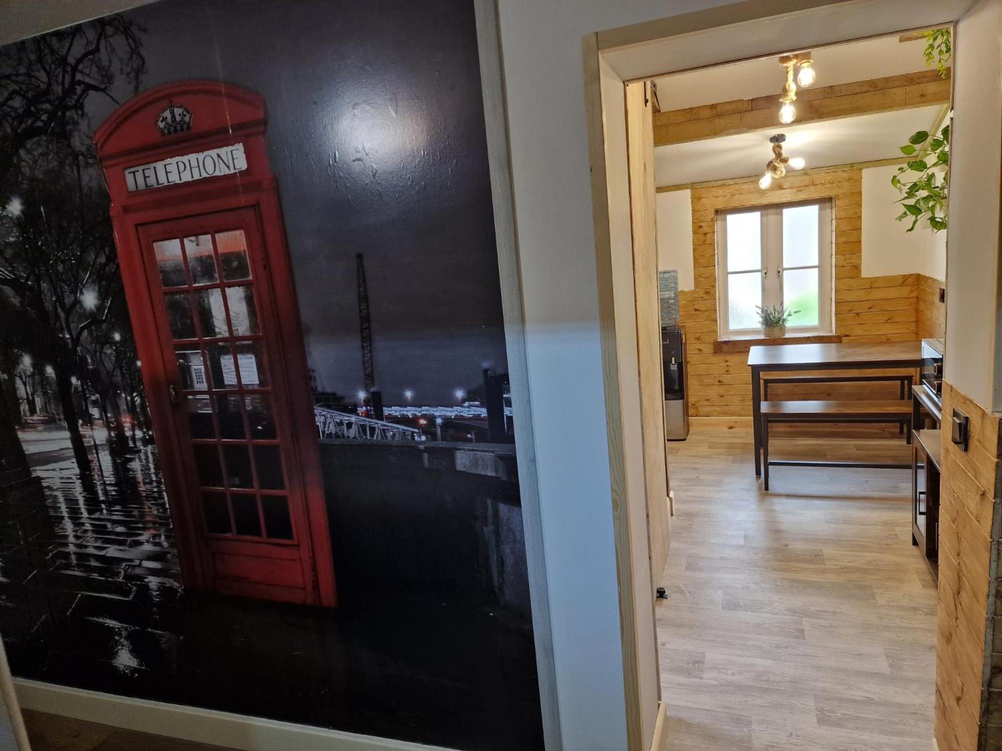 Two-Bedroom Cosy Country Lodge With Private Patio Greenhithe Ngoại thất bức ảnh